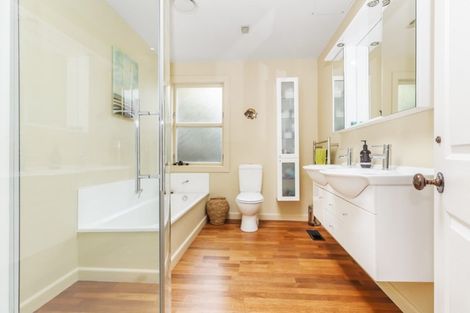 Photo of property in 68 Friend Street, Karori, Wellington, 6012