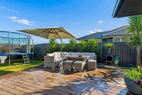 Photo of property in 11 Springwater Lane, Pyes Pa, Tauranga, 3112