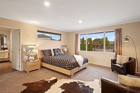 Photo of property in 12 Queenswood Gardens, Mairehau, Christchurch, 8052