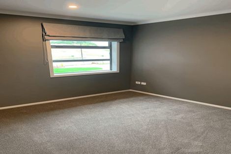 Photo of property in 4 Edenmore Terrace, Fitzherbert, Palmerston North, 4410