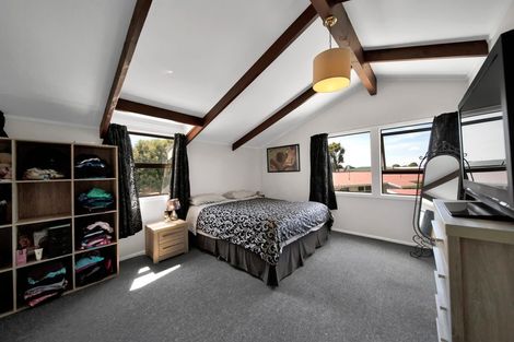 Photo of property in 16 Dixon Avenue, Hawera, 4610