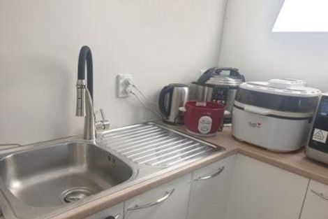 Photo of property in 76 Ferndown Avenue, Papatoetoe, Auckland, 2025