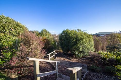 Photo of property in 158 Ruapehu Drive, Fitzherbert, Palmerston North, 4410