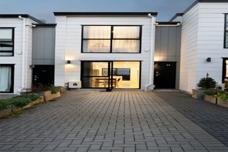 Photo of property in 13 Oki Place, Glenfield, 0629