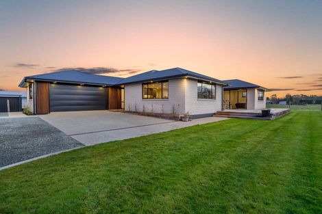 Photo of property in 24 Park Street, Winton, 9720