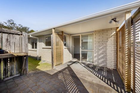 Photo of property in 2/59 Wallath Road, Westown, New Plymouth, 4310