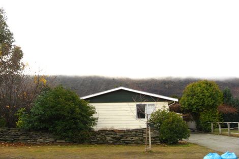 Photo of property in 11 Adamson Drive, Arrowtown, 9302
