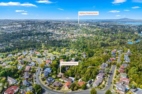 Photo of property in 140 Chelsea View Drive, Chatswood, Auckland, 0626