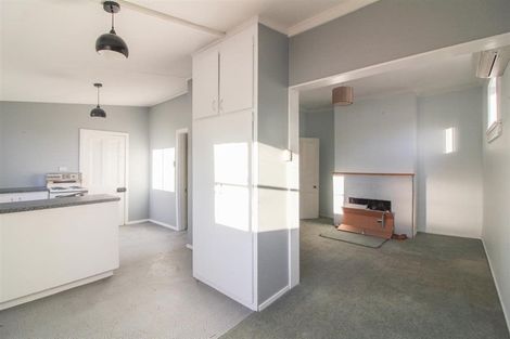 Photo of property in 8 Bathgate Street, South Dunedin, Dunedin, 9012