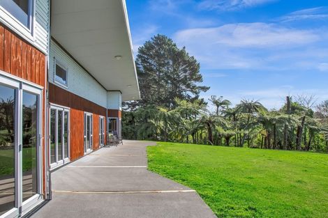 Photo of property in 483 Corbett Road, Lepperton, New Plymouth, 4373