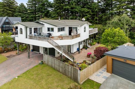 Photo of property in 115 Chevron Crescent, Whangamata, 3620