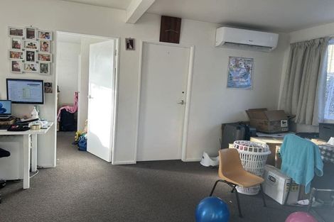 Photo of property in 1/158 Kings Crescent, Hutt Central, Lower Hutt, 5010