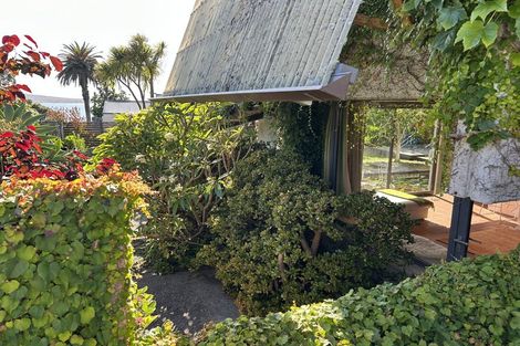 Photo of property in 13 Old Lake Road, Narrow Neck, Auckland, 0624