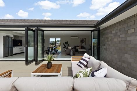 Photo of property in 17 Pajet Street, Marshland, Christchurch, 8083