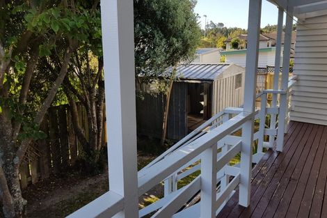 Photo of property in 2/30 Elliott Avenue, Bayview, Auckland, 0629