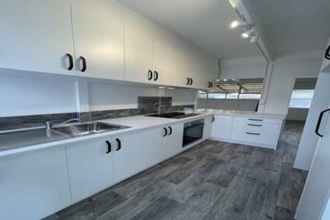 Photo of property in 2/52 Glen Road, Ranui, Auckland, 0612