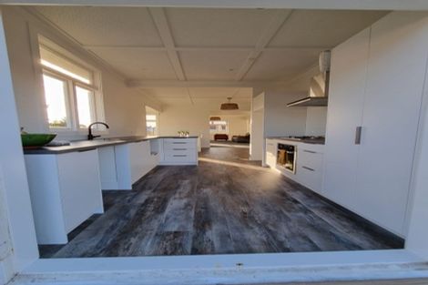 Photo of property in 55 Parris Street, Waitara, 4320