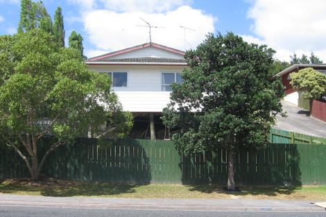 Photo of property in 2/113 Spinella Drive, Bayview, Auckland, 0629