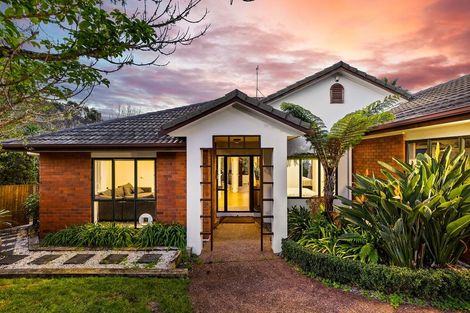 Photo of property in 12 Phoebe Meikle Place, Torbay, Auckland, 0630