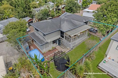 Photo of property in 120b Triangle Road, Massey, Auckland, 0614