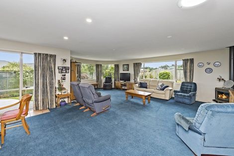 Photo of property in 4 Devon Crescent, Darfield, 7510