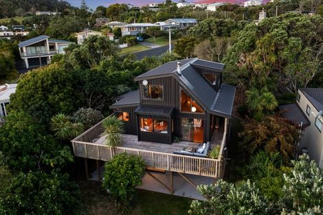 Photo of property in 4 Hillside Crescent, Leigh, 0985