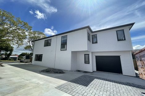 Photo of property in 1c Koromiko Street, New Lynn, Auckland, 0600