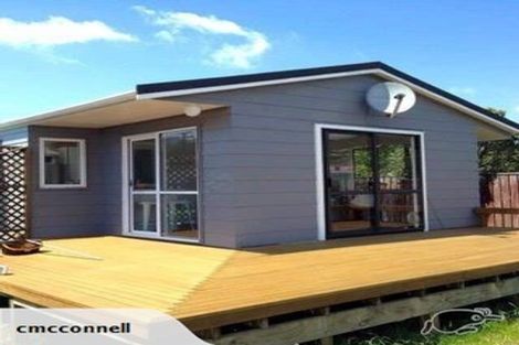 Photo of property in 8a Tarawera Road, Johnsonville, Wellington, 6037