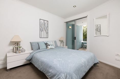 Photo of property in Algarve Apartments, 102/332 Maunganui Road, Mount Maunganui, 3116