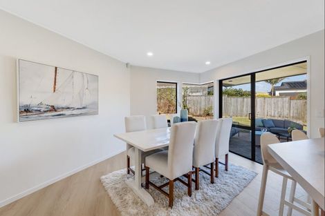 Photo of property in 105 Oliver Road, Eastern Beach, Auckland, 2012