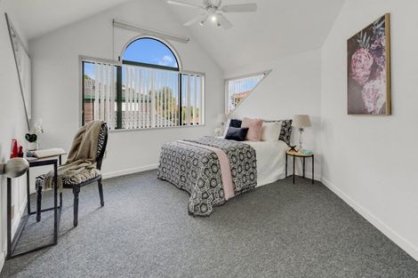 Photo of property in 2/14 Travers Place, Northpark, Auckland, 2013