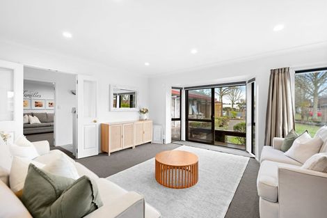 Photo of property in 27 Halcione Close, Flagstaff, Hamilton, 3210