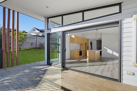 Photo of property in 33a St James Avenue, Helensville, 0800