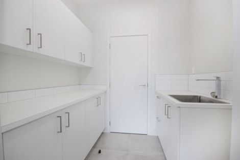 Photo of property in 9 Davey Crescent, Orewa, 0931