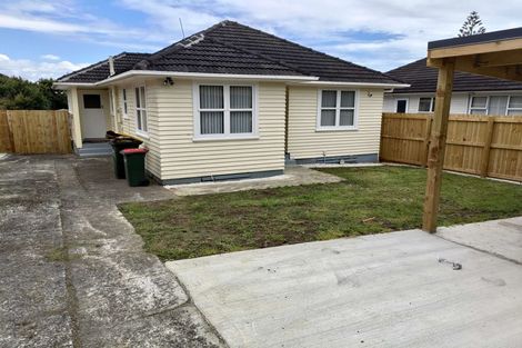 Photo of property in 77 Reeves Road, Pakuranga, Auckland, 2010