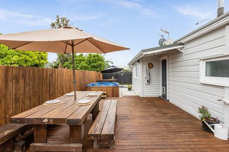 Photo of property in 92 Auckland Road, Greenmeadows, Napier, 4112