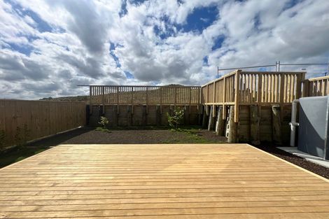 Photo of property in 4b Mahogany Street, Westgate, 0814