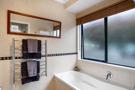 Photo of property in 152 Centennial Drive, Whitianga, 3510