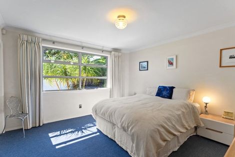 Photo of property in 48 Tiromoana Road, Raumati South, Paraparaumu, 5032