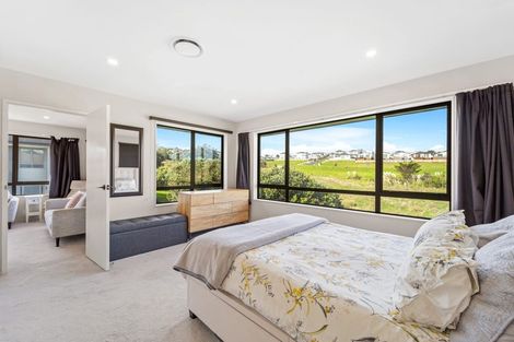Photo of property in 14 Parkview Drive, Gulf Harbour, Whangaparaoa, 0930