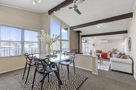 Photo of property in 262 Sandwich Road, St Andrews, Hamilton, 3200