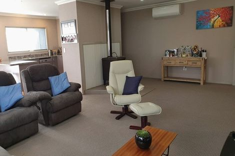 Photo of property in 13 Craig Street, Stratford, 4332