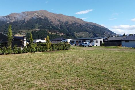 Photo of property in 24 Swan Street, Lake Hawea, 9382