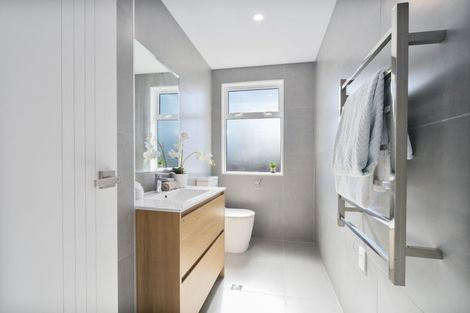 Photo of property in 30 Whautapu Court, Avondale, 1026