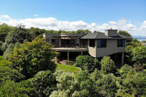 Photo of property in 40 Whakamoenga Point, Acacia Bay, Taupo, 3385