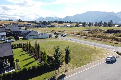 Photo of property in 24 Swan Street, Lake Hawea, 9382