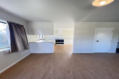 Photo of property in 2 West Harbour Drive, West Harbour, Auckland, 0618