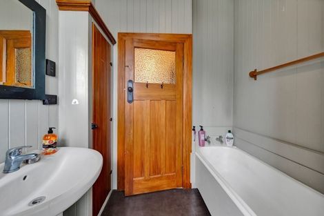 Photo of property in 246 Saint Aubyn Street, New Plymouth, 4310