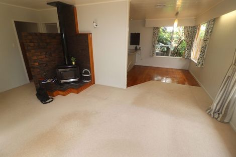 Photo of property in 25 Gladys Avenue, Glenfield, Auckland, 0629