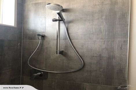 Photo of property in 8 Swamp Kauri Grove, Papakura, 2110